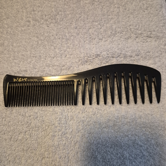 Wen Sweet Almond Mint Re-Moist Hydrating Hair Mask and Comb - Giant 8-ounce size - Picture 3 of 3